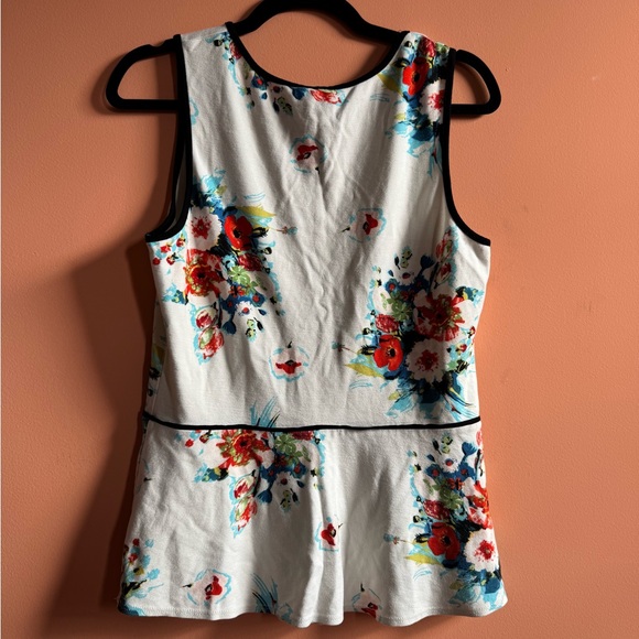 Anthropologie White Floral Peplum Top Size L EUC - Picture 3 of 6